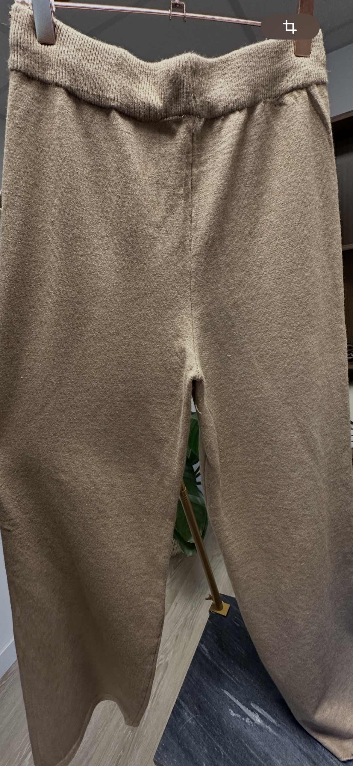 Ensemble Phil Pull et Pantalon camel et blanc TU