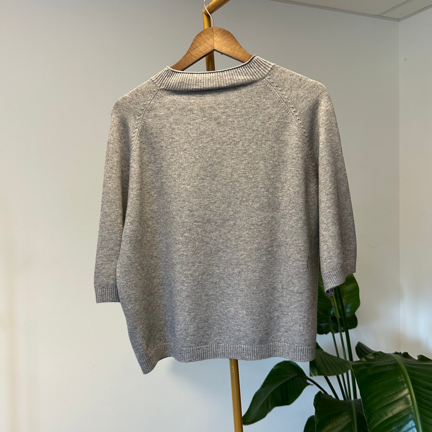 Pull Aby Gris