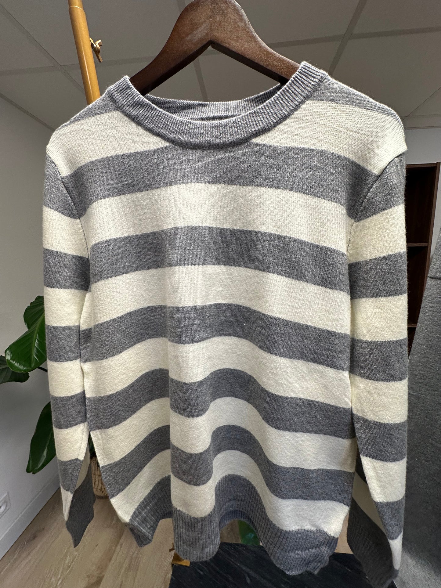 Ensemble Phil Pull et Pantalon gris et blanc TU