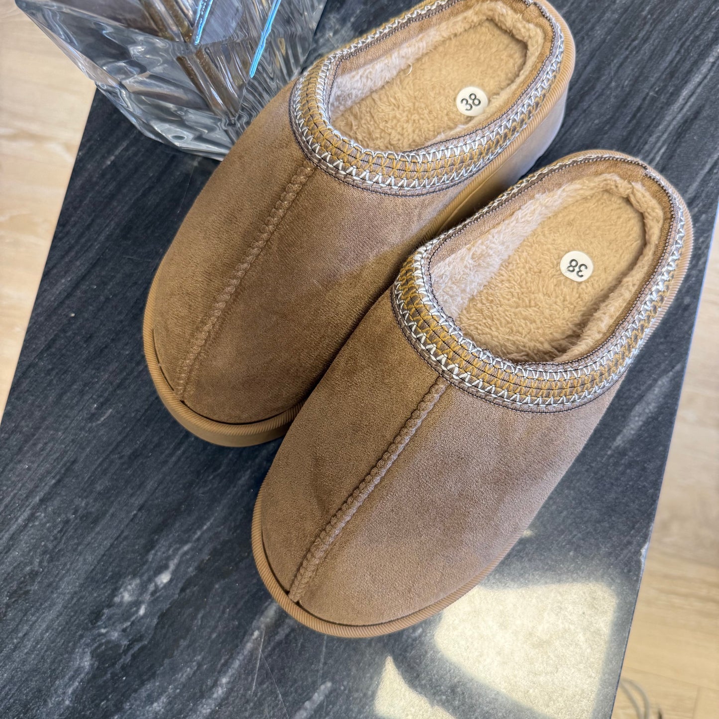 Mules fourrées beige