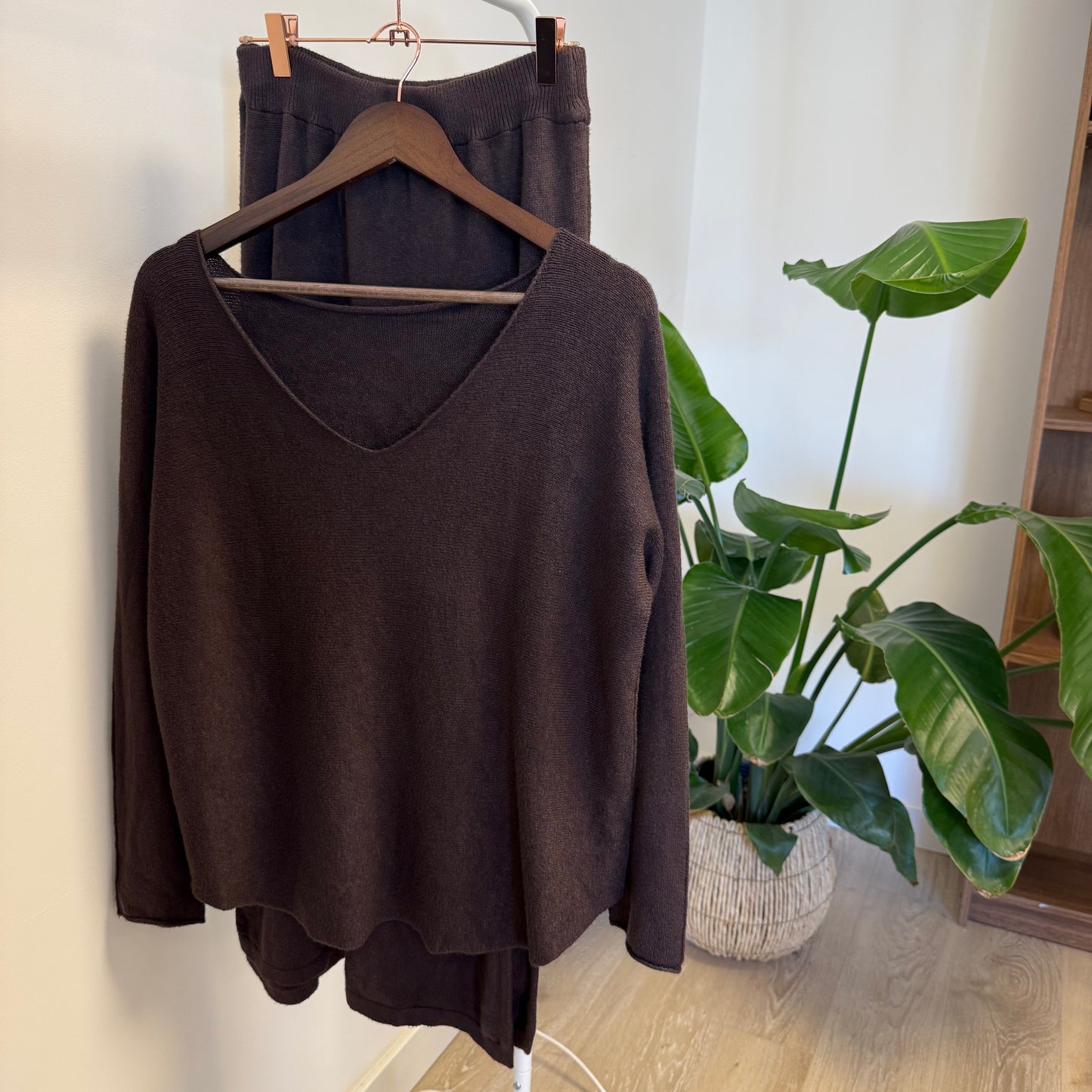 Ensemble Gina Jupe et Pull chocolat TU